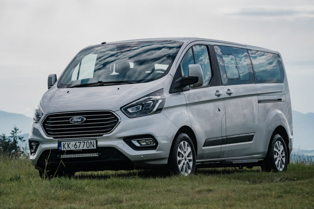 Ford Tourneo Custom Long