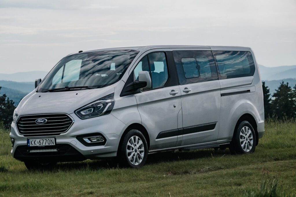 Ford Tourneo Custom Long