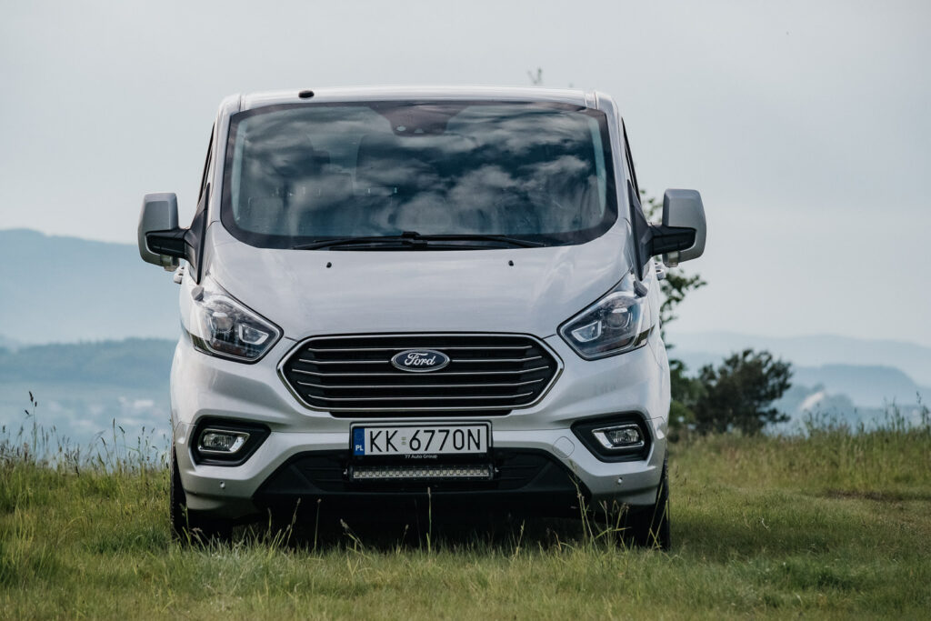 Ford Tourneo Custom Long
