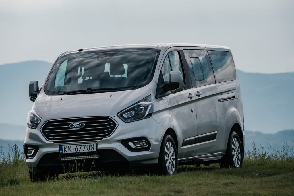 Ford Tourneo Custom Long