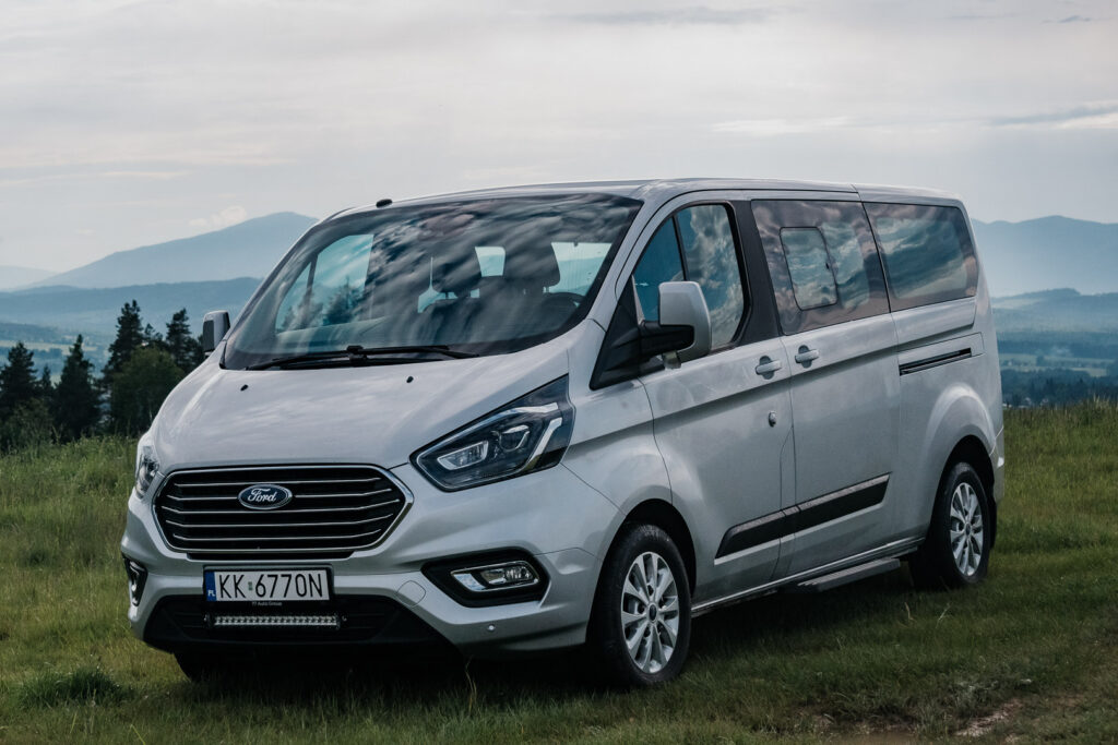 Ford Tourneo Custom Long