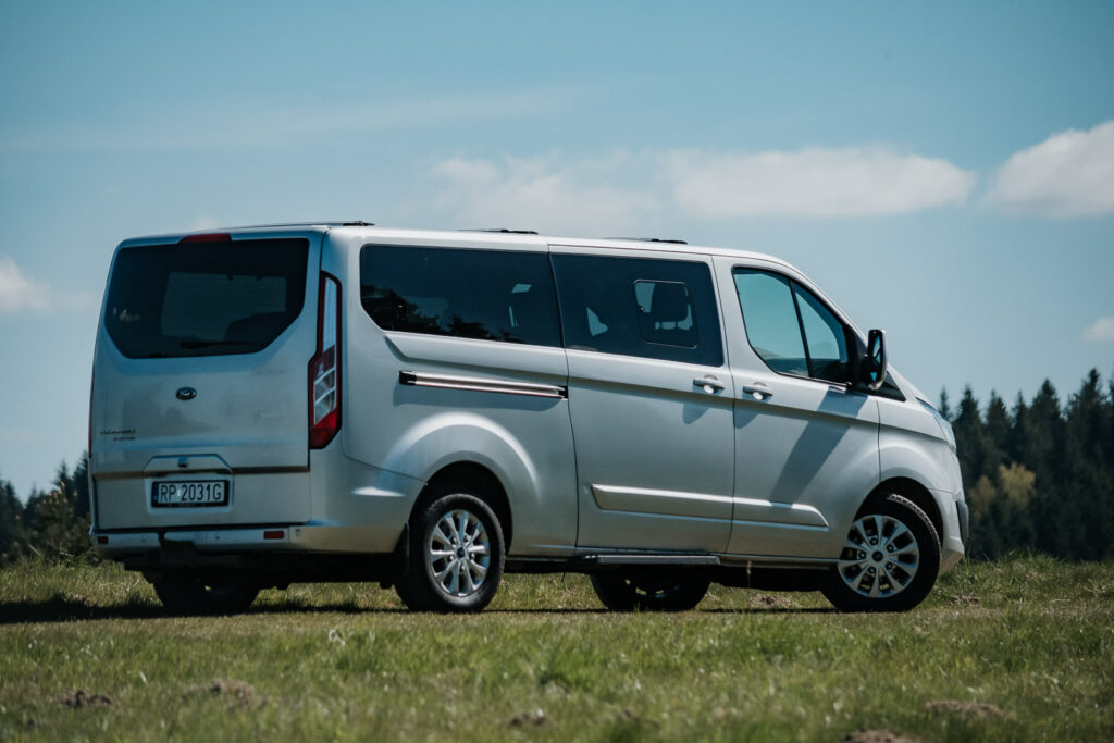 Ford Tourneo Custom Long wynajem